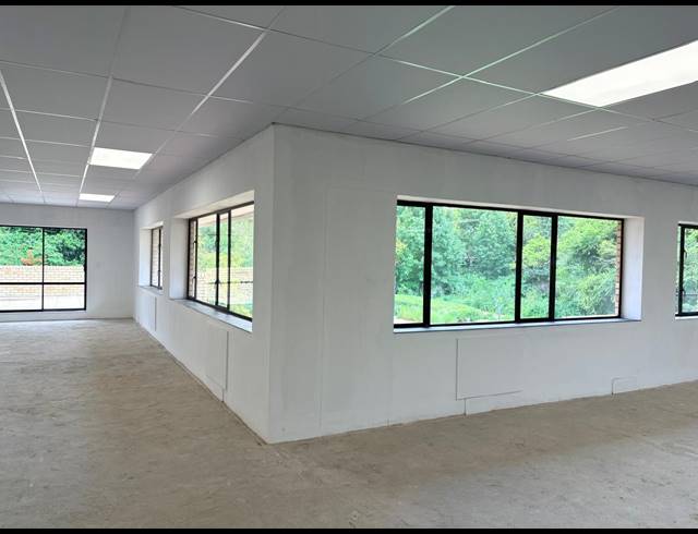 279M² OFFICE TO LET IN VORNA VALLEY